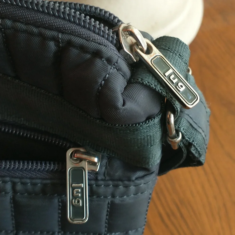 Lug Skipper‎ Shoulder Pouch In Fog Gray Crossbody Bag